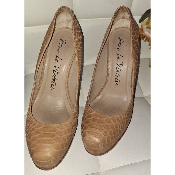 Pour La Victoire Irinia Snake Platform Leather Heel Pumps - Picture 9 of 16